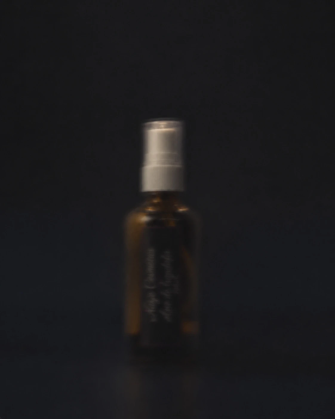 Apă de trandafiri de Damasc naturală, 100 ml, în penumbră