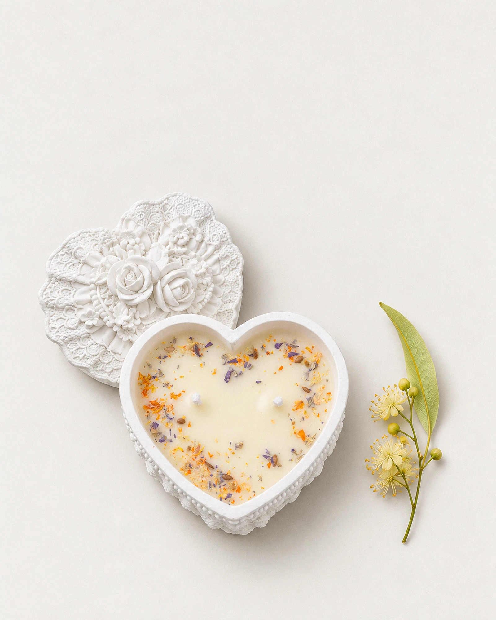 Lumânare parfumată din ceară de soia cu parfum de tei, 120 g